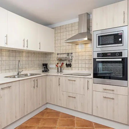 House 12 * Famara