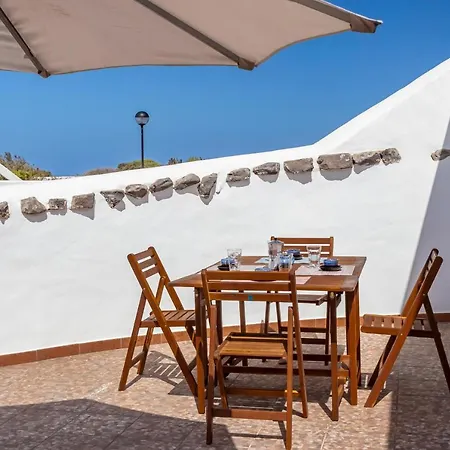 House 12 Famara